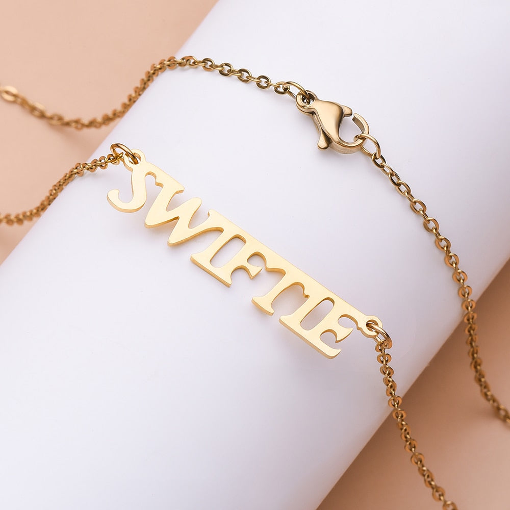 Eras Pendant Necklace