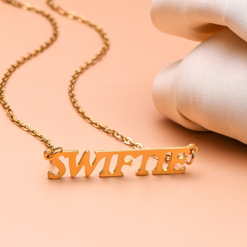Eras Pendant Necklace